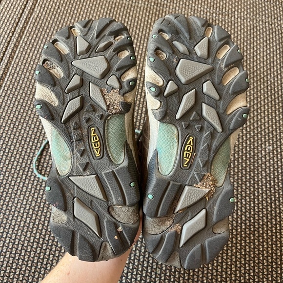Keen Waterproof Hiking Shoes Women’s Size 7.5 38 - Picture 10 of 11